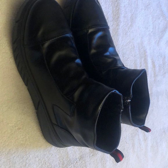 Zip up boots - Picture 3 of 5